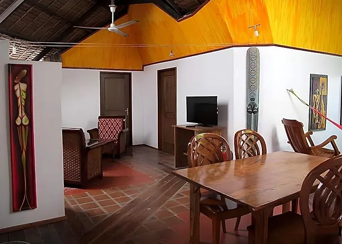Bamboo Bungalow Resthouse Boracay