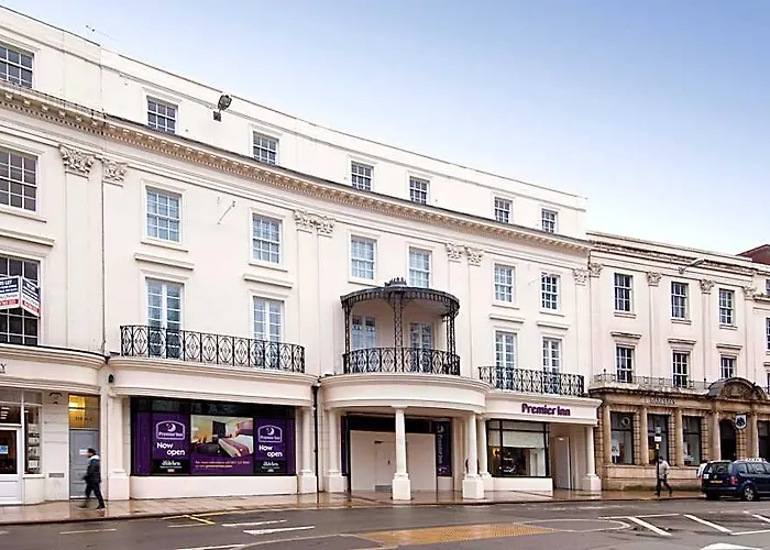 Premier Inn Leamington Spa Town Centre
