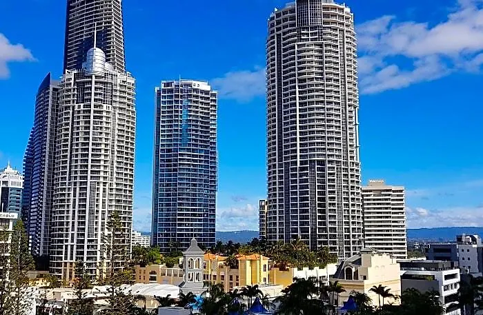 Private Apartments Chevron Renaissance