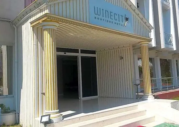Winecity Hotel