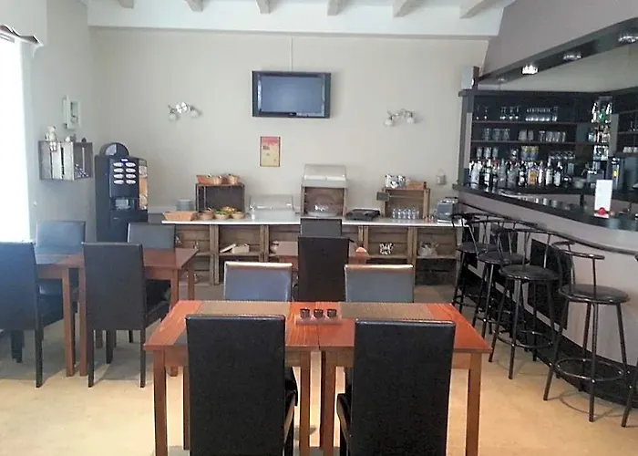 Hotel Pacific