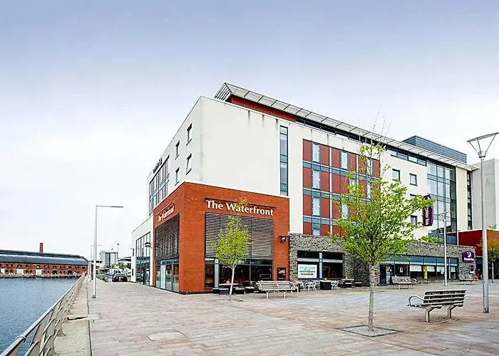 Premier Inn Swansea Waterfront