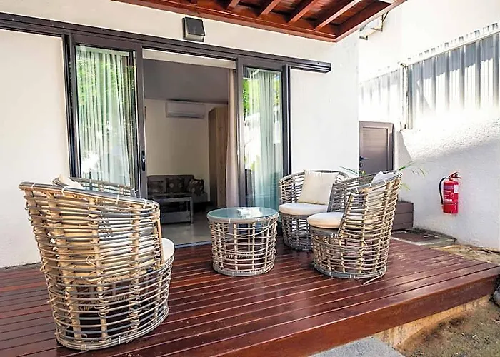 Toparadis Guest House
