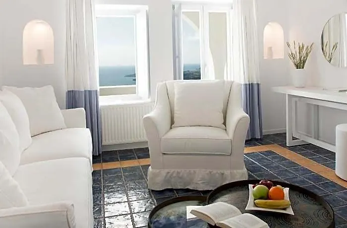 Lilium Hotel Santorini