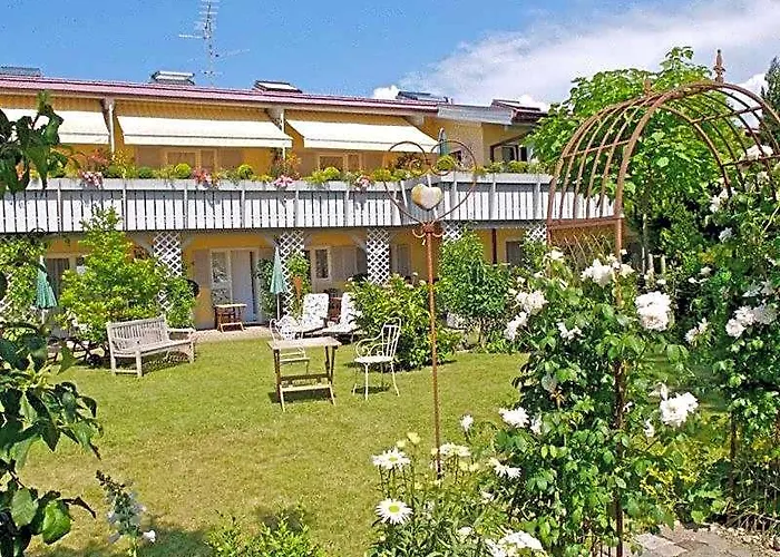 Landhotel Herzberger Garni Zimmer & Ferienwohnungen Scheidegg
