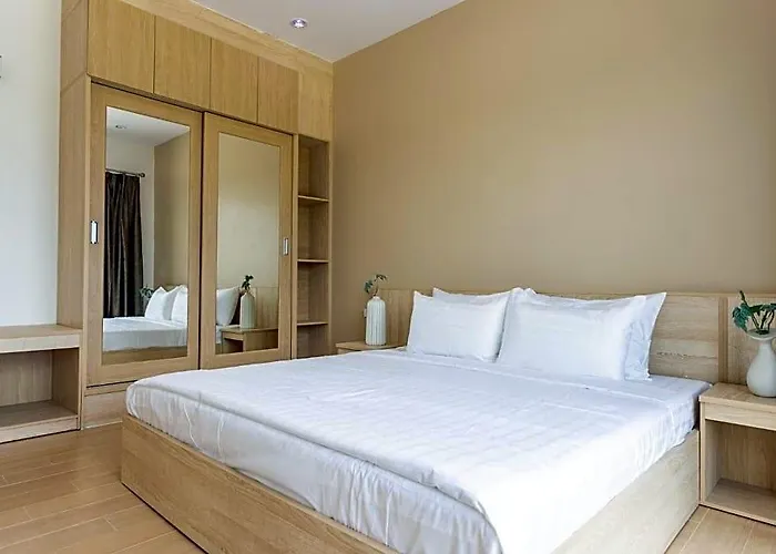 O2 Hotel Lopburi
