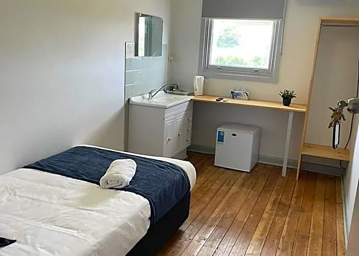 Parkes Hotel