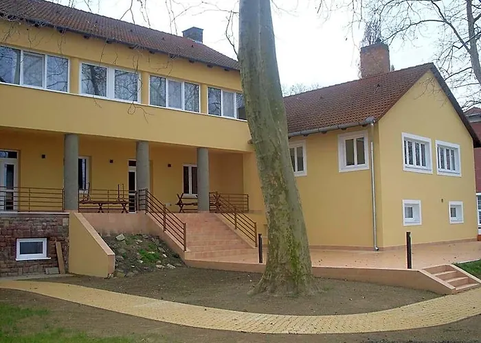 Bf Hotel