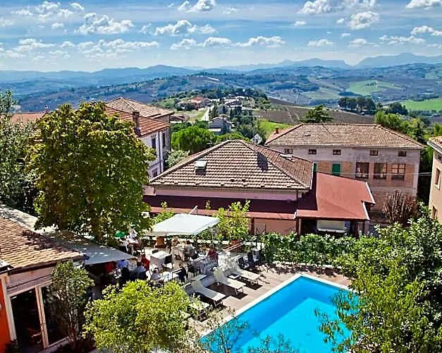 Hotel La Palomba