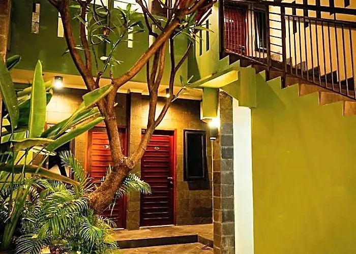 Rhiz Guest House Tebet