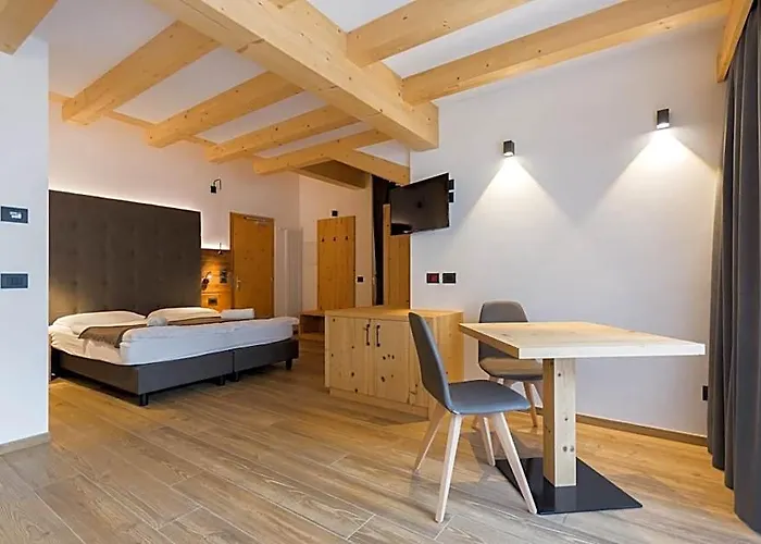 Arnica Mountain Hotel