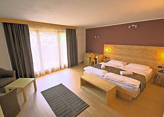 Arnica Mountain Hotel
