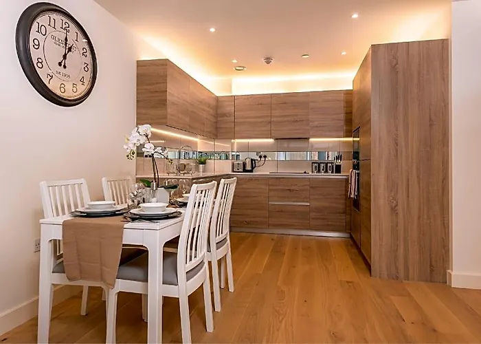 Lt Riverview Apartments - Greenwich