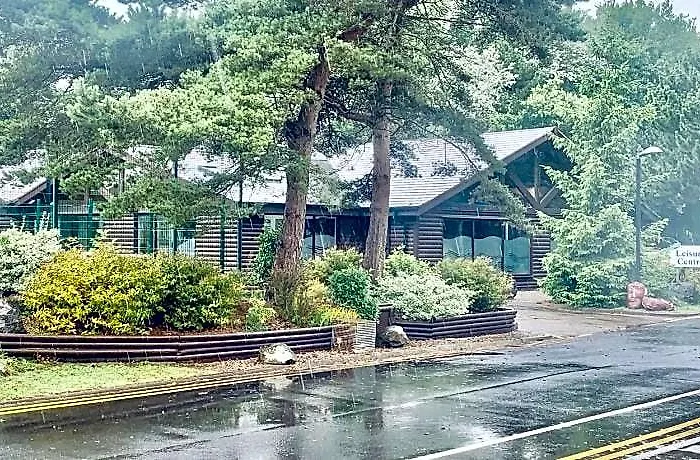 Keer Side Lodge, Luxury Lodge With Private Hot Tub At Pine Lake Resort