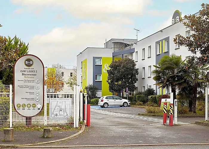 B&B Hotel Evry Lisses 2 - 3 Etoiles