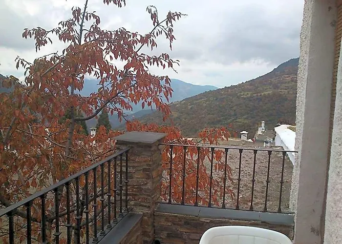 Hostal Rural Poqueira