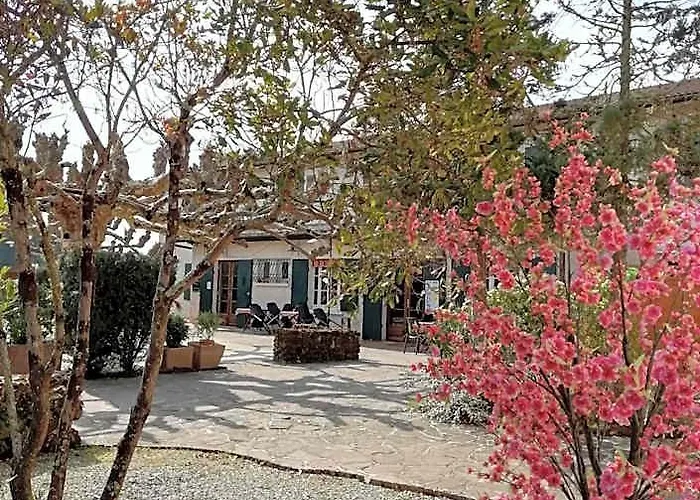 L'Auberge De Lugos