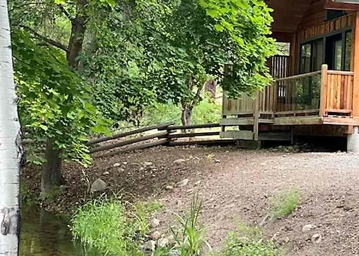 River'S Edge Resort