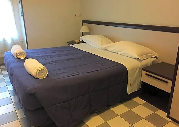 Hotel Eva Milão