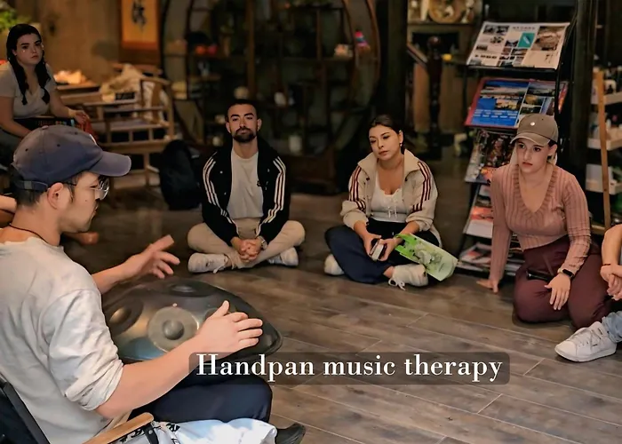 Qingxi Zen Courtyard Retreat --A Peaceful Sanctuary Blending Historic Charm With Zen Aesthetics In The Heart Of The Fenghuang Ancient Town