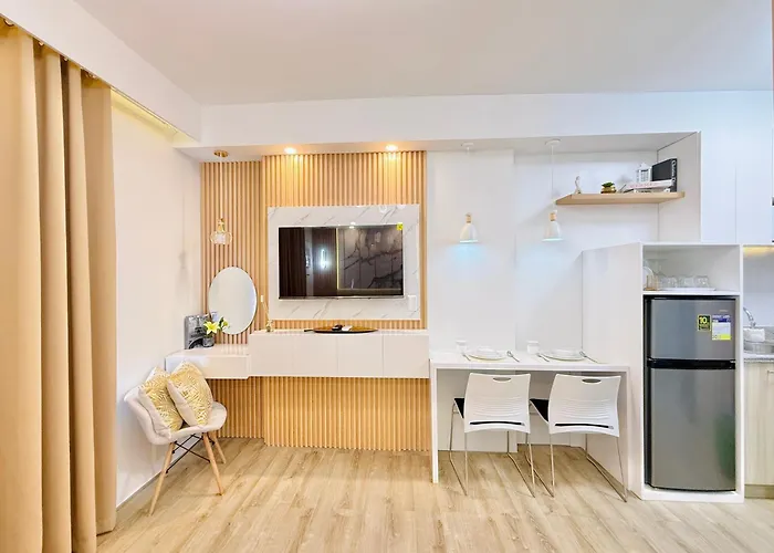 The Suite By The Hiltons