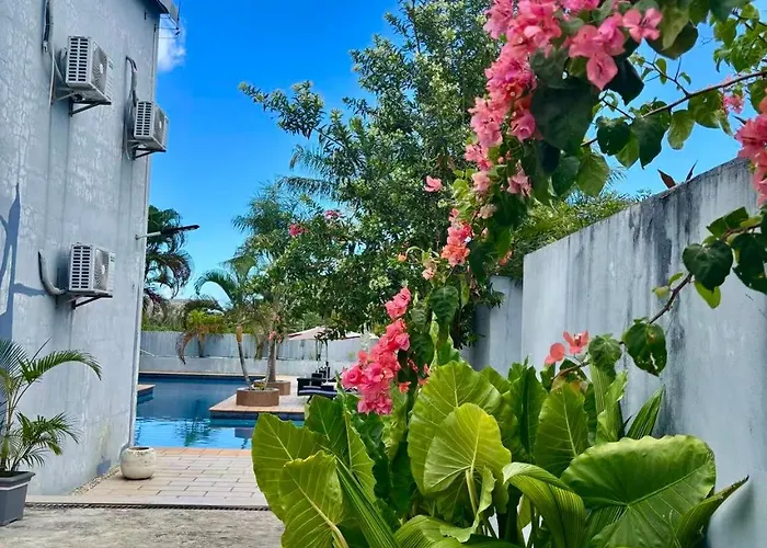 Coconut Palms Resort & Diamond Casino