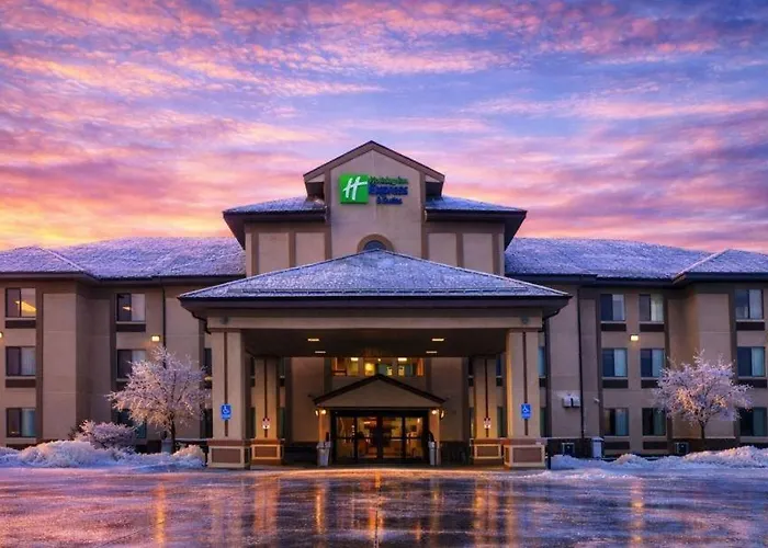 Holiday Inn Express & Suites Winner By Ihg