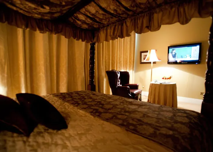 Westenra Arms Hotel