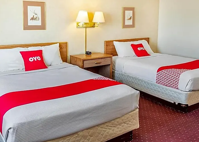 Oyo Hotel Shelby Mt Hwy 2 & I-15