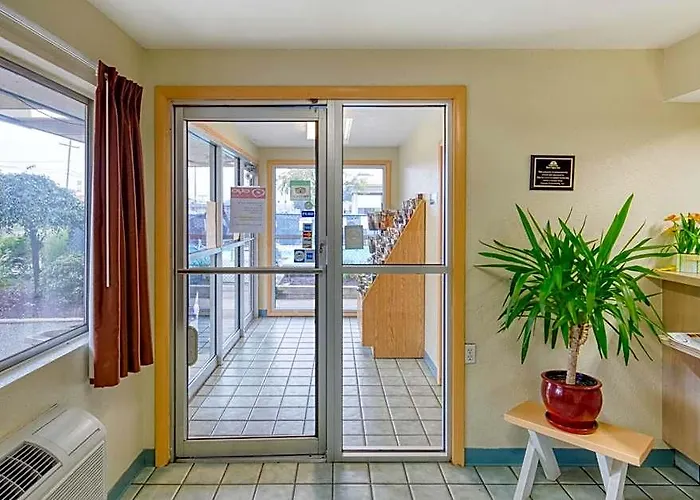 Days Inn By Wyndham New Philadelphia