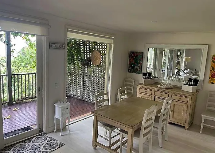Villa Provincial - Cypress Lakes Private Villa