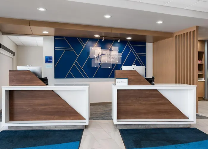 Holiday Inn Express & Suites Stevensville - Benton Harbor By Ihg