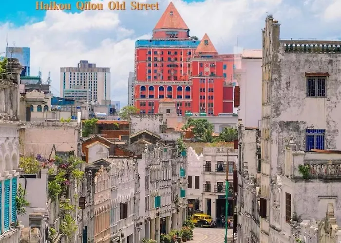 Atour Hotel Haikou Wanguo Metropolis Qilou Old Street