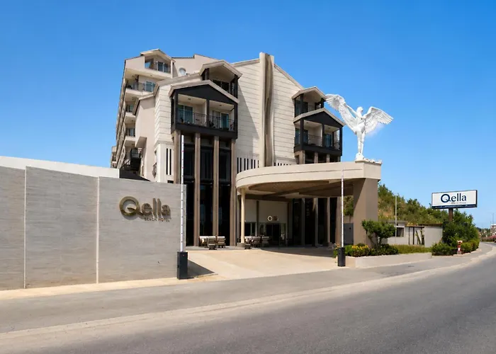 Q Ella Beach Hotel