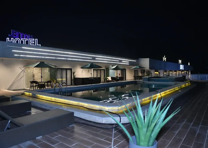 Lovera Hotel