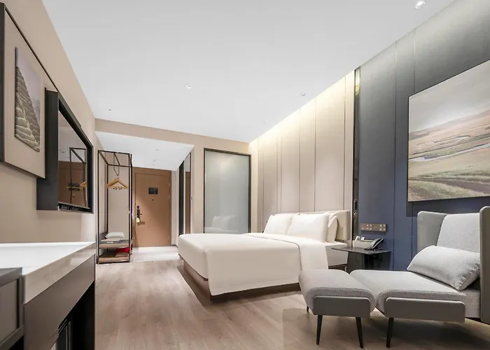 Atour Hotel Jiashan Wanlian Plaza