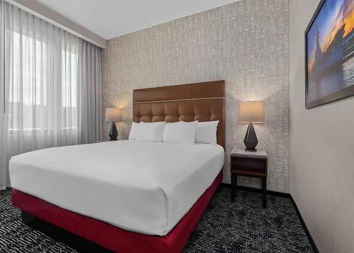Drury Plaza Hotel Mobile