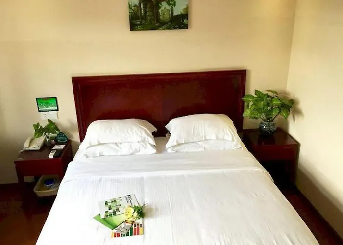 Greentree Inn Haikou Guomao Business Hotel