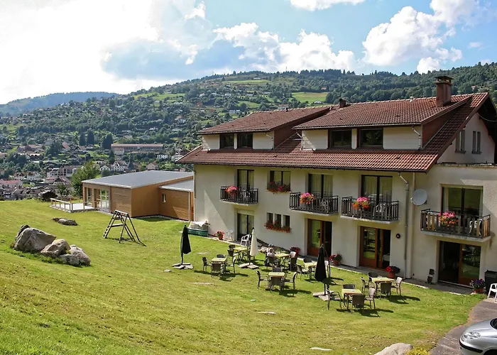 Hotel Restaurant & Bien-Etre Le Chalet Des Roches