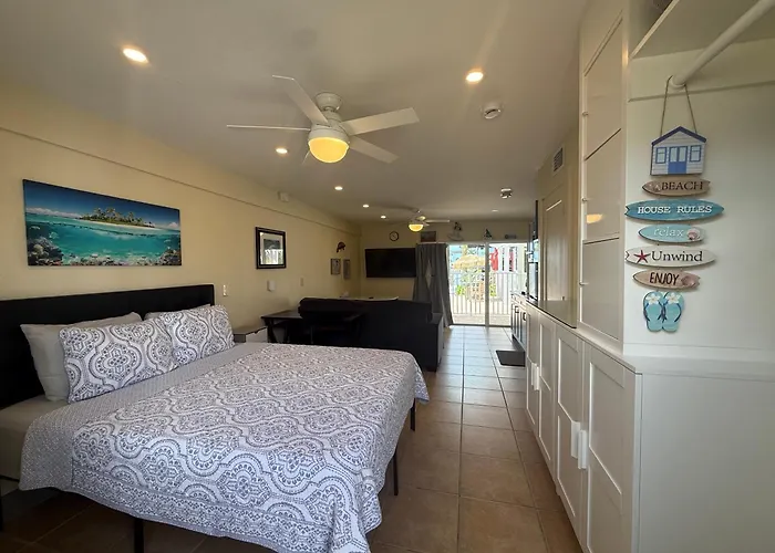 Manatee Bay Inn Fort Myers Beach