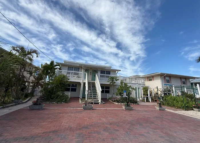 Manatee Bay Inn Fort Myers Beach