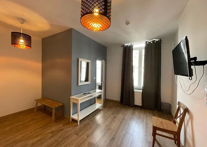 Le Cecil