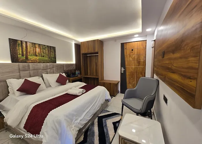 Hotel Royal Badri - A Pilgrim'S Habitat