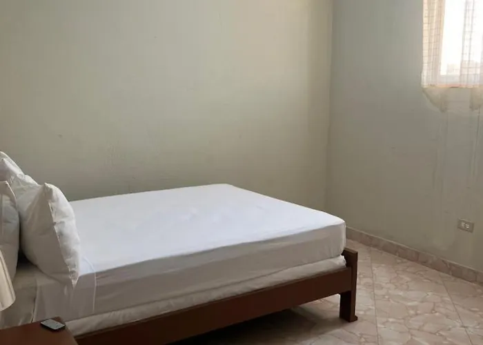 Darlouis Hotel