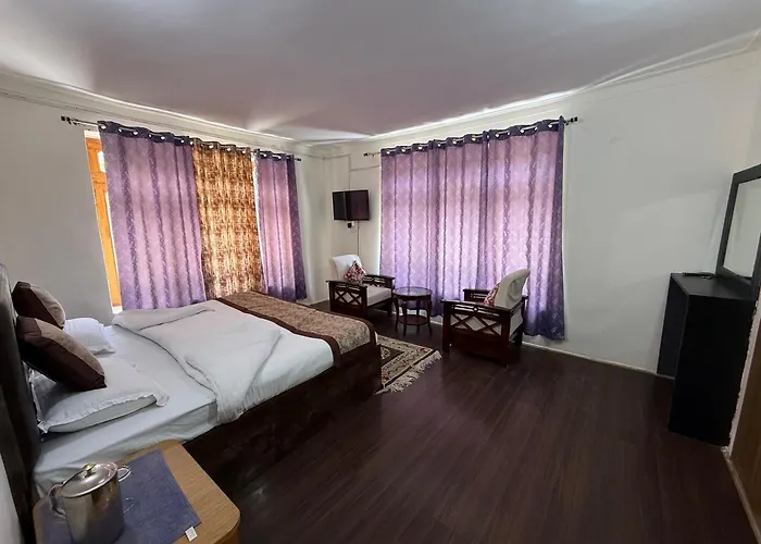 Yarab Tso Hotel Tigger Nubra