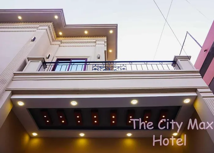 The City Max Hotel
