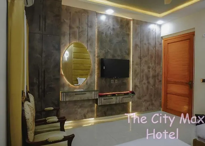 The City Max Hotel