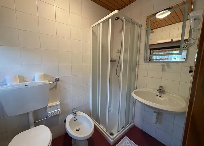 Single Rooms