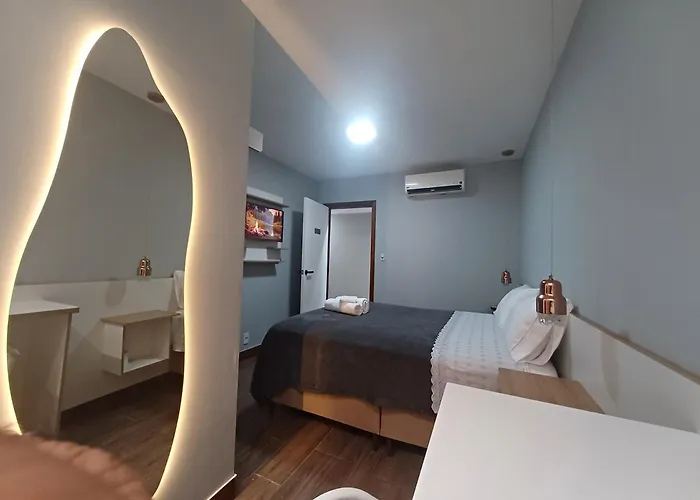 Riviera Sanary Pousada em Nova Almeida