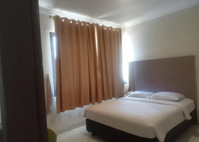 Marina Jampea Hotel